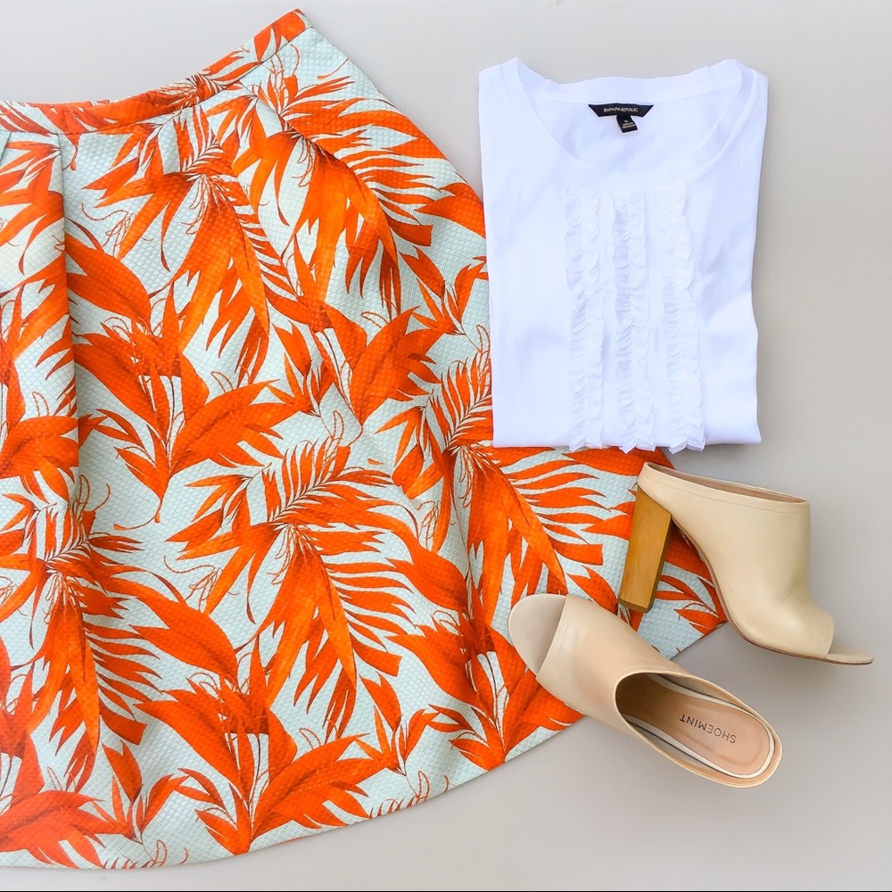 H&M Palm Print Midi Skirt with Pockets, size 8